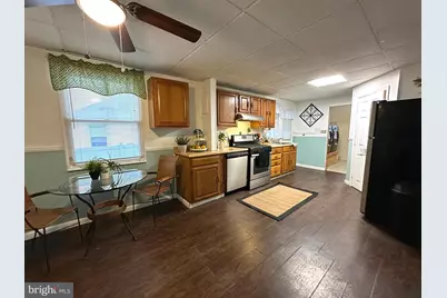 625 New Jersey Avenue, Baltimore, MD 21221 - Photo 1