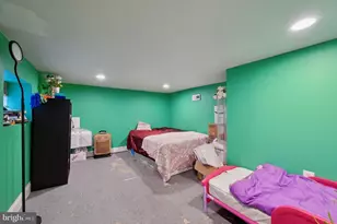 4101 Oak Rd, Baltimore, MD 21227 - Photo 18