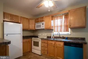 933 Elm Rd, Halethorpe, MD 21227 - Photo 6