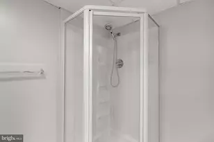 8372 Hillendale Rd, Parkville, MD 21234 - Photo 24