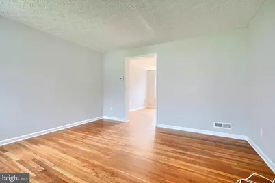 7 Cardinal Road, Essex, MD 21221 - Photo 4