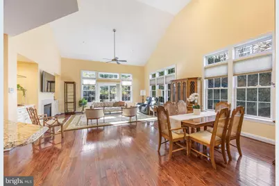 820 Hidden Bluff, Catonsville, MD 21228 - Photo 8