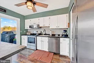 37 Perryoak Pl, Baltimore, MD 21236 - Photo 12