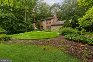 8 Jenny Ln, Pikesville, MD 21208 - Photo 2