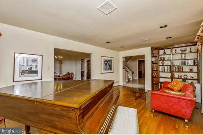 8 Jenny Lane, Pikesville, MD 21208 - Photo 6