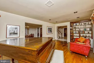 8 Jenny Ln, Pikesville, MD 21208 - Photo 6