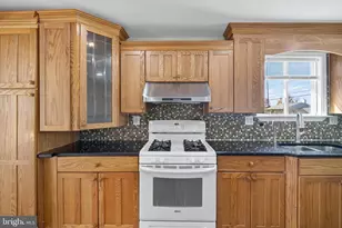 910 Prestwood Rd, Catonsville, MD 21228 - Photo 18