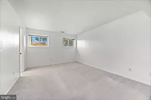 6909 Jones View Dr, Baltimore, MD 21209 - Photo 16