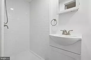 2301 Bayside Dr, Baltimore, MD 21221 - Photo 18