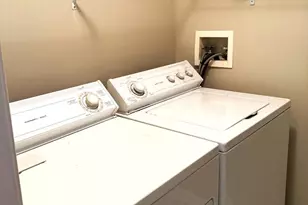 12105 Tullamore Ct, Lutherville Timonium, MD 21093 - Photo 16