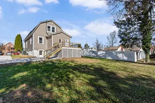 9303 Hillside Ave, Parkville, MD 21234 - Photo 4