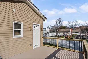 9303 Hillside Ave, Parkville, MD 21234 - Photo 6