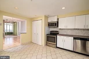 28 Allegheny Ave, Towson, MD 21204 - Photo 10