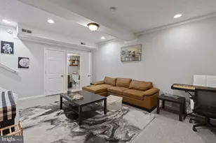 5380 King Arthur Cir, Baltimore, MD 21237 - Photo 14