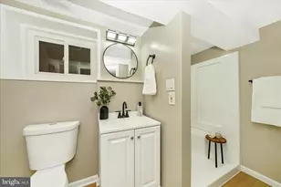 4 N Belle Grove Rd, Baltimore, MD 21228 - Photo 32