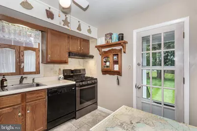 2917 Chenoak Avenue, Baltimore, MD 21234 - Photo 16
