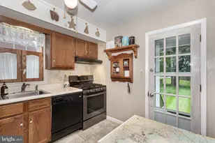 2917 Chenoak Ave, Baltimore, MD 21234 - Photo 16