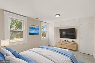 240 Burke Ave, Towson, MD 21286 - Photo 12