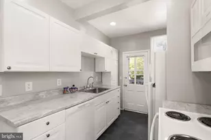 240 Burke Ave, Towson, MD 21286 - Photo 10