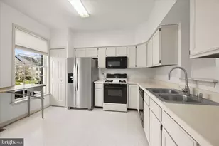 20 Tenby Ct, Lutherville Timonium, MD 21093 - Photo 4