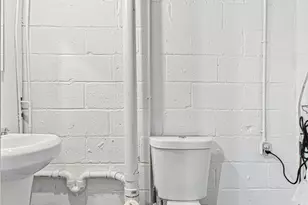 8272 Kavanagh Rd, Baltimore, MD 21222 - Photo 16