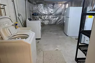 6801 Upper Mills Cir, Baltimore, MD 21228 - Photo 36