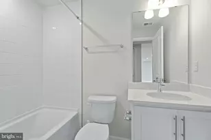 8 Comes Rdg Ct, Rosedale, MD 21237 - Photo 28