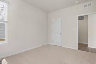 8 Comes Rdg Ct, Rosedale, MD 21237 - Photo 14