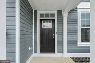 8 Comes Rdg Ct, Rosedale, MD 21237 - Photo 4