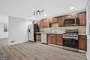 7813 St Patricia Ln, Baltimore, MD 21222 - Photo 6