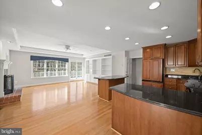 1112 Hampton Garth, Baltimore, MD 21286 - Photo 22