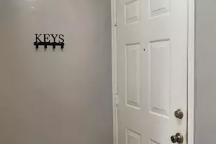 13 Locust Path Ct, Baltimore, MD 21236 - Photo 2