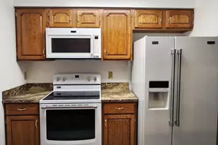 13 Locust Path Ct, Baltimore, MD 21236 - Photo 10