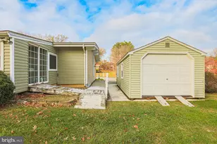 8205 Arrowhead Rd, Baltimore, MD 21208 - Photo 6