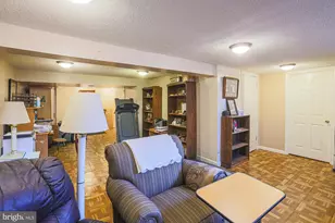 8205 Arrowhead Rd, Baltimore, MD 21208 - Photo 12