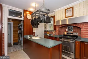 1709 Woodside Ave, Baltimore, MD 21227 - Photo 10