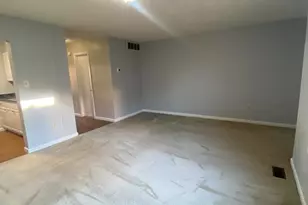 7 Mooring Ct, Essex, MD 21221 - Photo 6