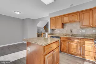 7 Bluestem Ct, Owings Mills, MD 21117 - Photo 14