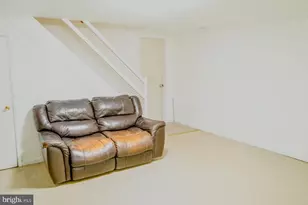 927 Grovehill Rd, Halethorpe, MD 21227 - Photo 18