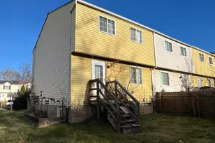 12314 Bonfire Dr, Reisterstown, MD 21136 - Photo 2