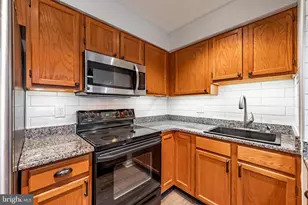 2215 Lowells Glen Rd, Parkville, MD 21234 - Photo 8