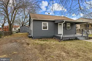 8 Control Ct, Middle River, MD 21220 - Photo 2