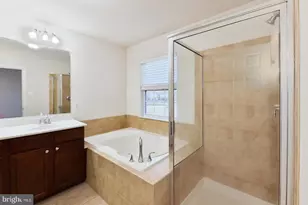 8427 Stansbury Lake Dr, Baltimore, MD 21222 - Photo 28