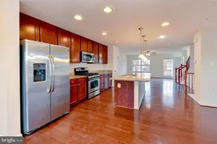 8427 Stansbury Lake Dr, Baltimore, MD 21222 - Photo 14