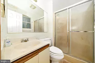 17 Taos Cir, Baltimore, MD 21220 - Photo 16