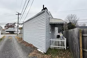 201 Mace Ave, Essex, MD 21221 - Photo 18