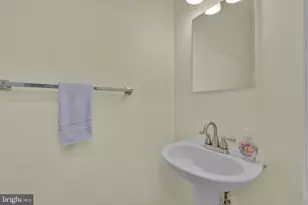 1325 E Riverside Ave, Baltimore, MD 21221 - Photo 46