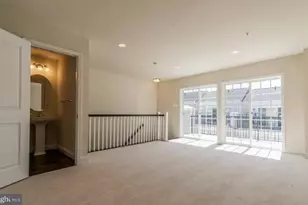 44 Linden Pl, Towson, MD 21286 - Photo 12