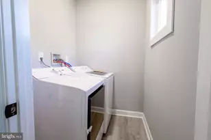 619 Aldershot Rd, Baltimore, MD 21229 - Photo 12