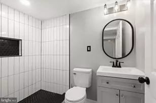 517 Winters Ln, Baltimore, MD 21228 - Photo 28